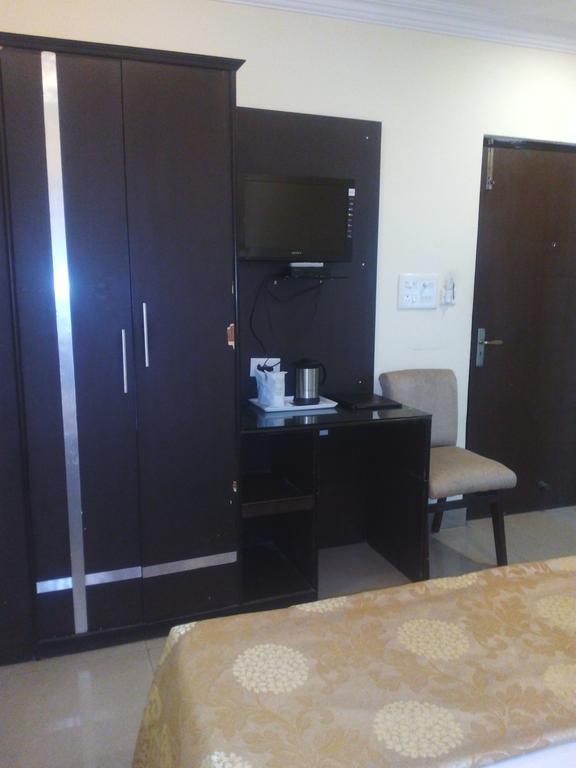 Hotel The Rio Haridwar Exterior photo